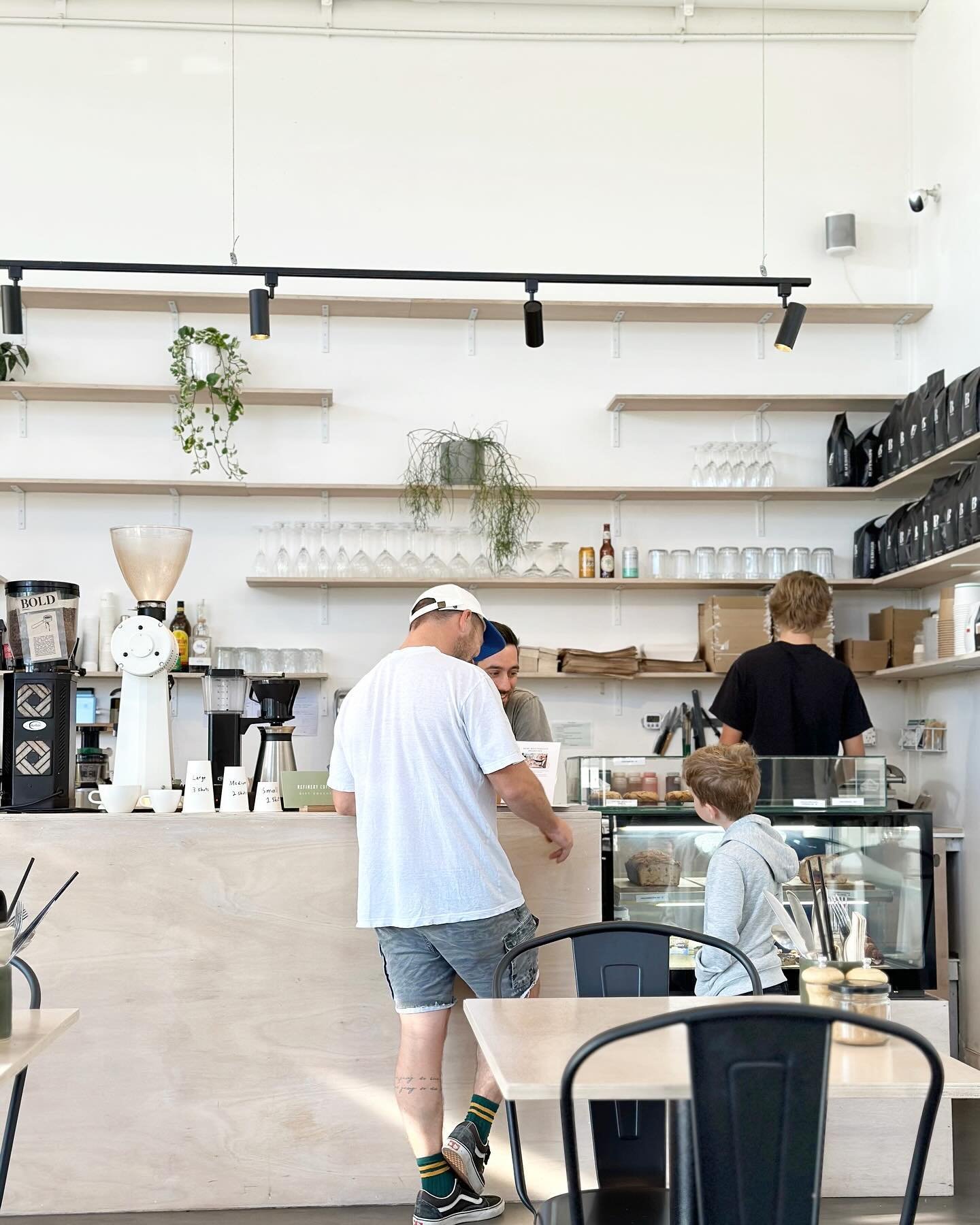 Start your day right with a coffee made by us ☕️🤎 

Weekdays from 6am-2pm
Weekends from 7am-2pm

📍37 Currumbin Creek Road, Currumbin Waters, QLD