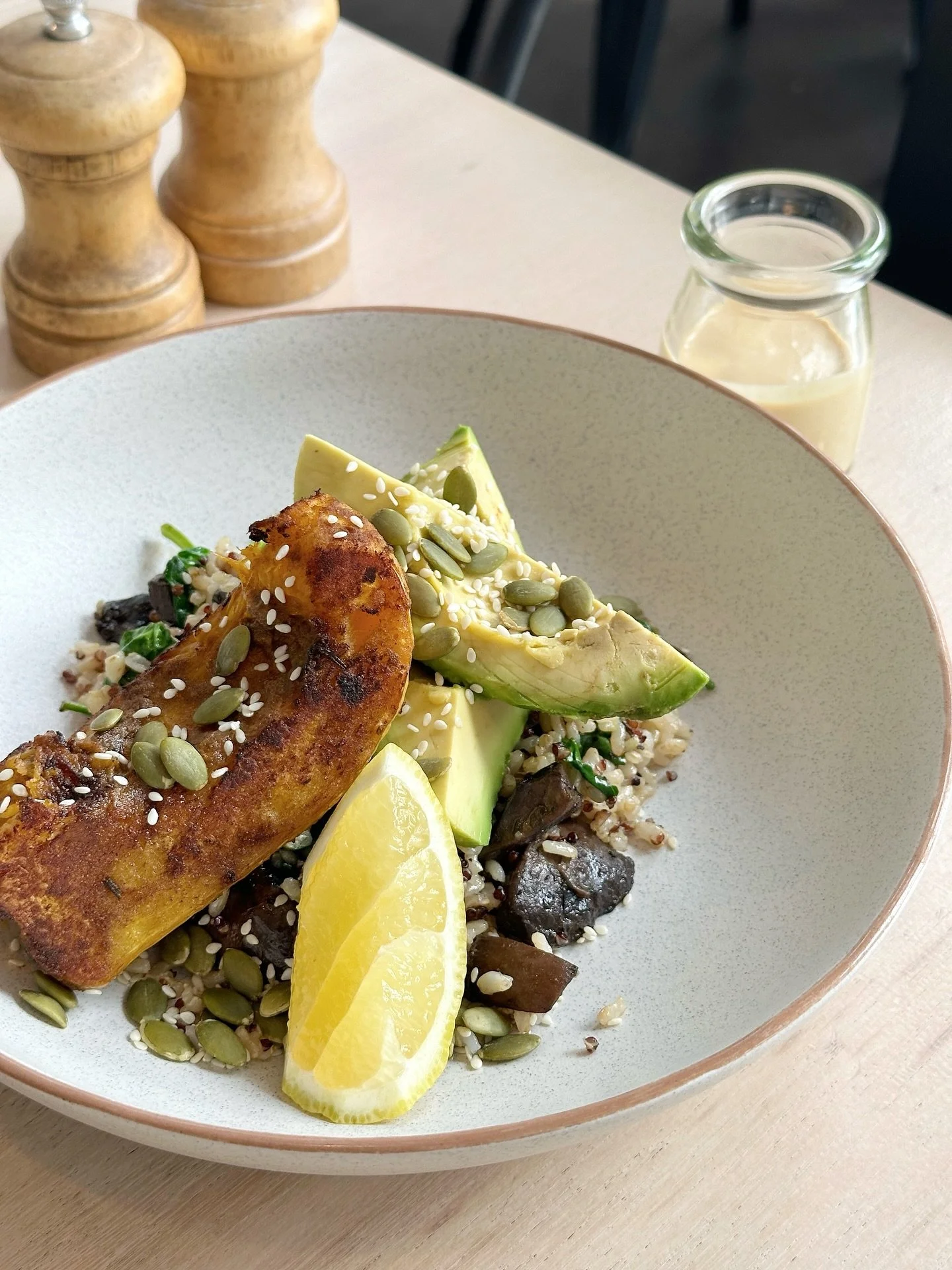 New to our menu &mdash; our brown rice and quinoa bowl with roast pumpkin, grilled mushroom, spinach, avocado, seeds &amp; a miso sauce pourover 🥑🥬 it&rsquo;s GF, DF &amp; vegan