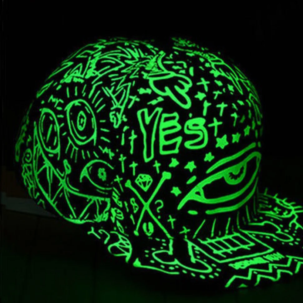 glow_hat_dark.jpg