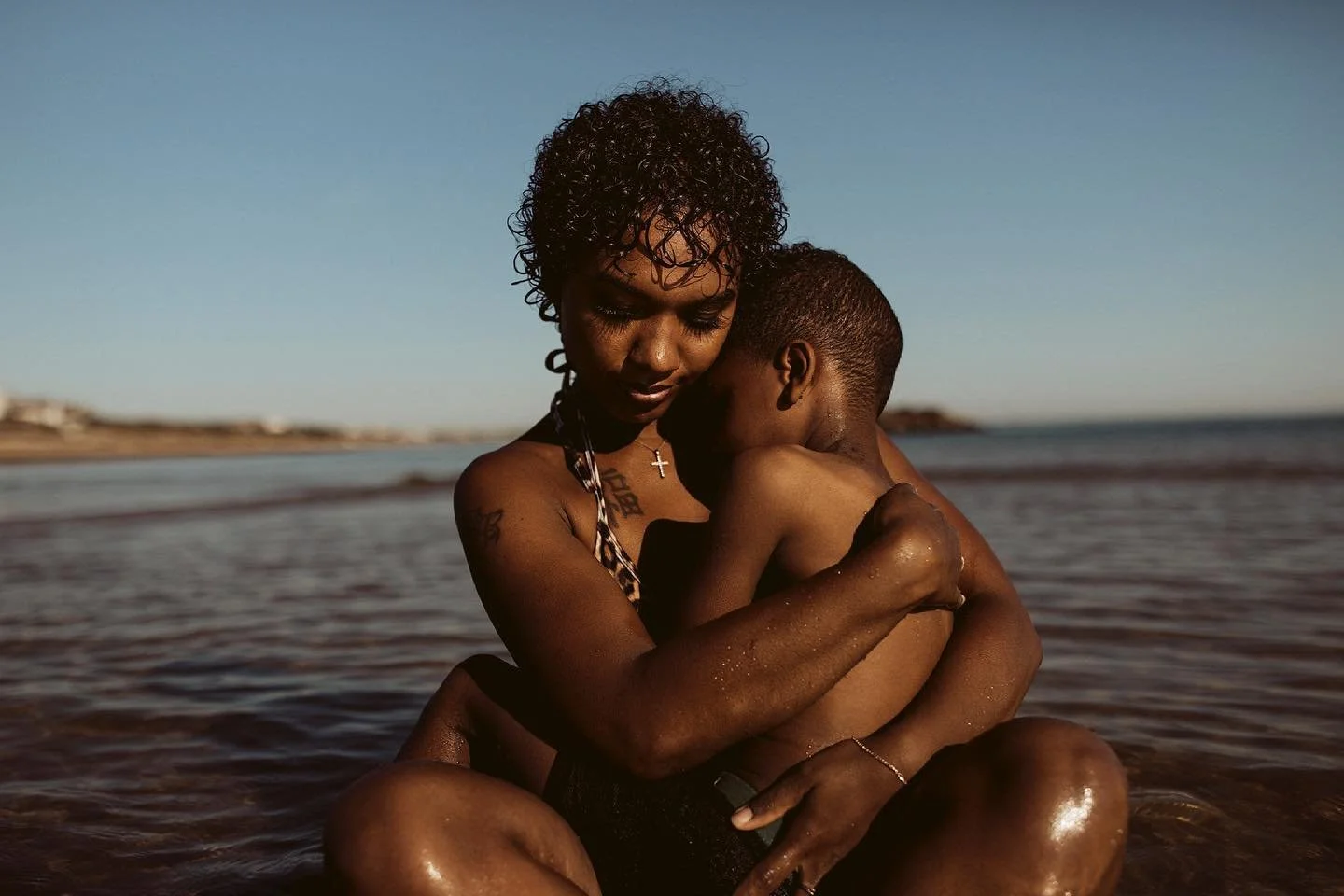 malory beach pose 2.jpeg