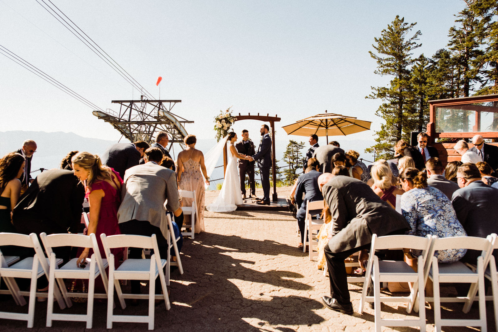Summer wedding at Lakeview Lodge in South Lake Tahoe, California