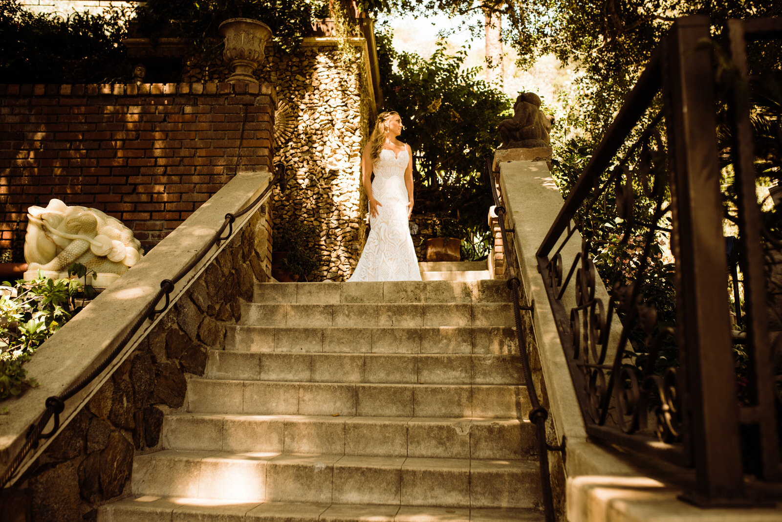 Bride in Hayley Paige Wedding Dress - Summer LA Wedding | Historic Houdini Estate LA Wedding Venue | Photo by Kept Record | www.keptrecord.com 