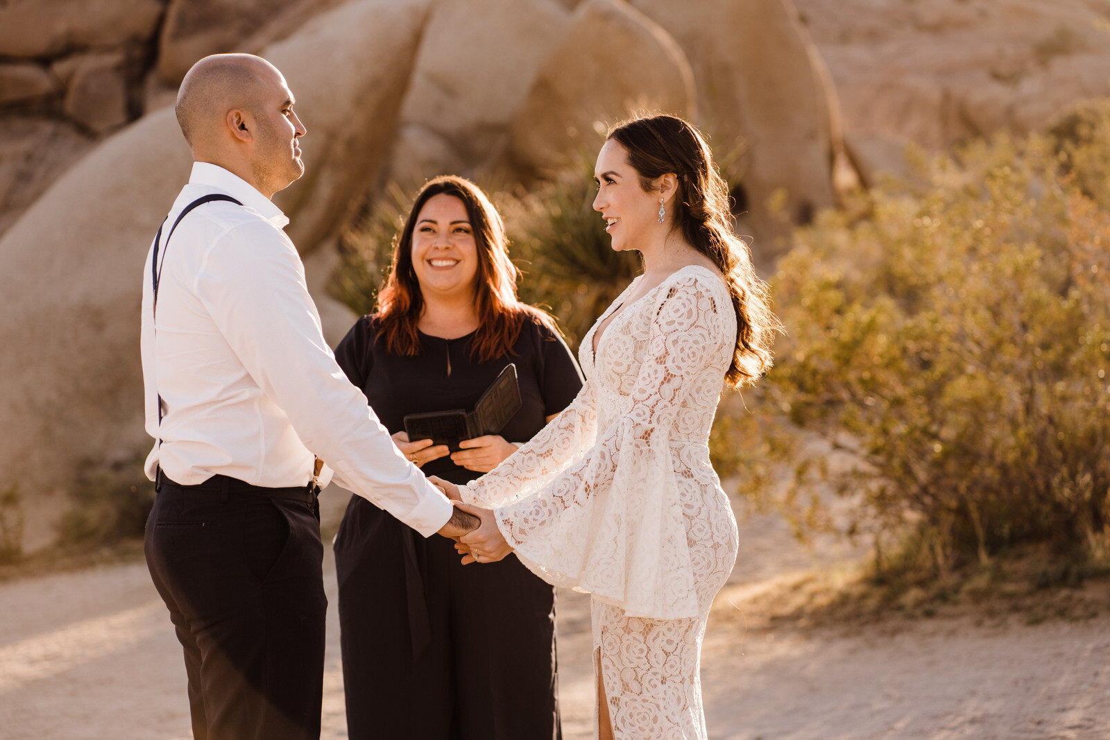 Desert Wedding Photographer | Las Vegas Wedding Photographer | Boho Wedding Inspo | Joshua Tree National Park Wedding | Joshua Tree Wedding Photographer | Kept Record | www.keptrecord.com