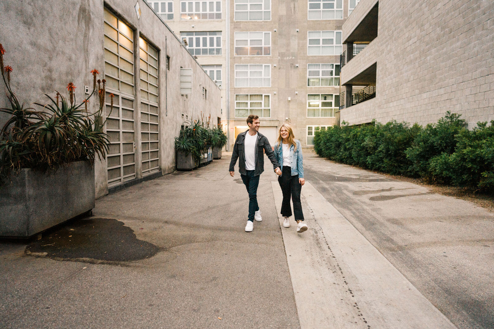 Dark and moody sunrise engagement photos in the LA Arts District | Fun, edgy, urban couples photos | Downtown LA Engagement photos | Photo by Kept Record | www.keptrecord.com