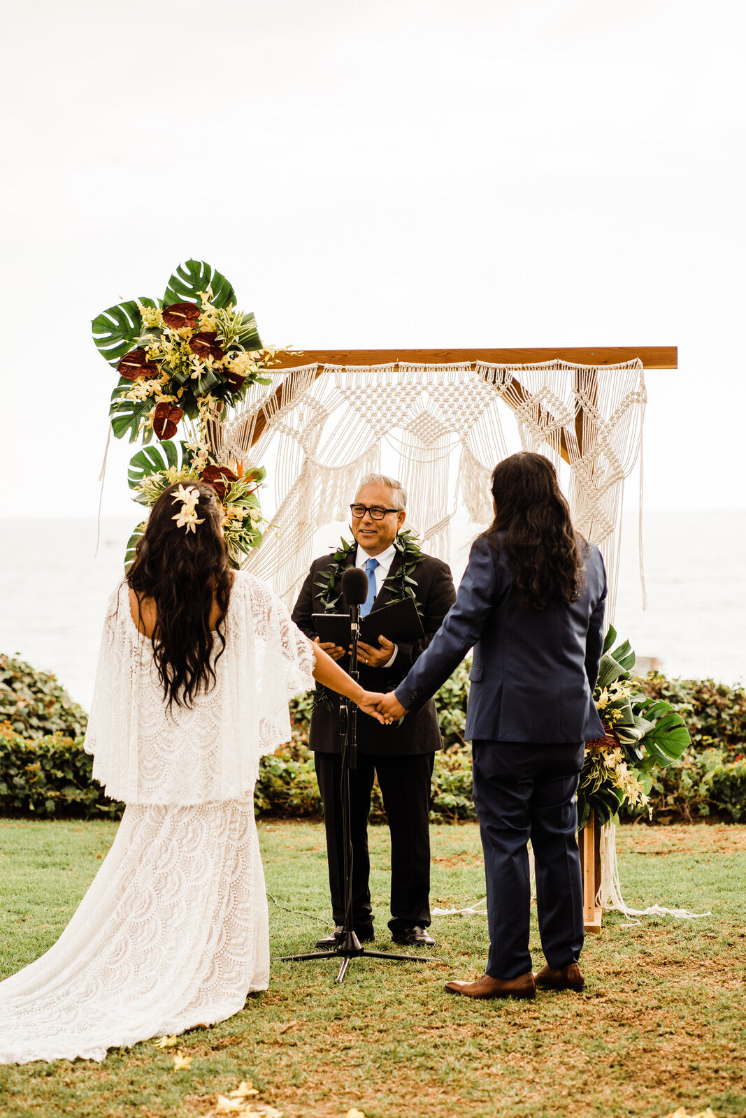 Wedding ceremony at Ole Hanson Beach Club in San Clemente, CA