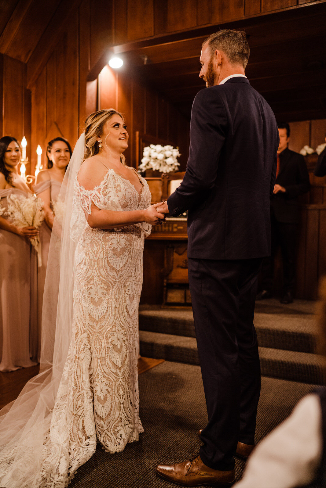 Las-Vegas-Wedding-Little-Church-of-the-West-Bride-and-Groom-Exchanging-Vows.JPG