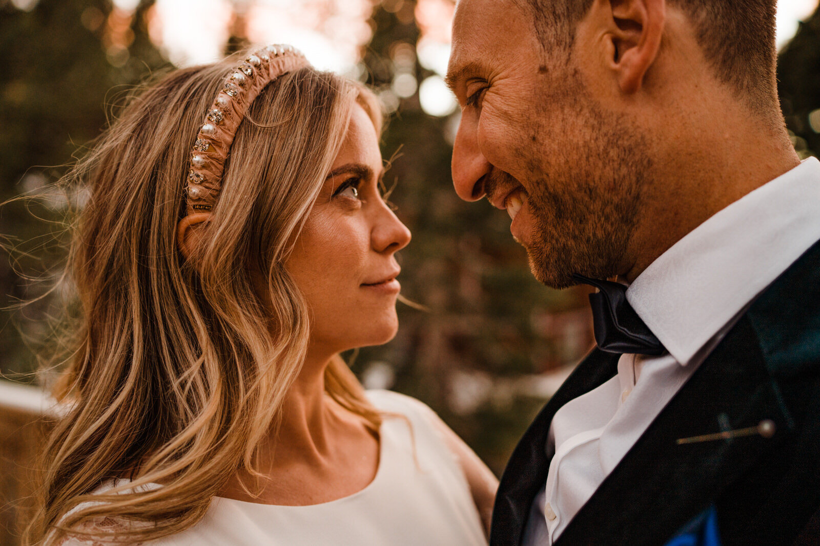 Bride and groom at snowy, sunset Lake Tahoe elopement | best places to elope | fun, nontraditional wedding photos by California Elopement Photographer Planner Kept Record | www.keptrecord.com