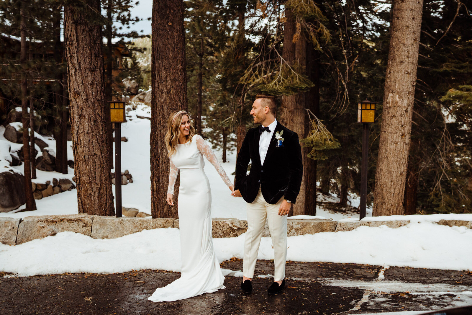 Winter wedding first look at Lake Tahoe cabin | Snowy elopement | fun, nontraditional wedding photos by California Elopement Photographer Planner Kept Record | www.keptrecord.com