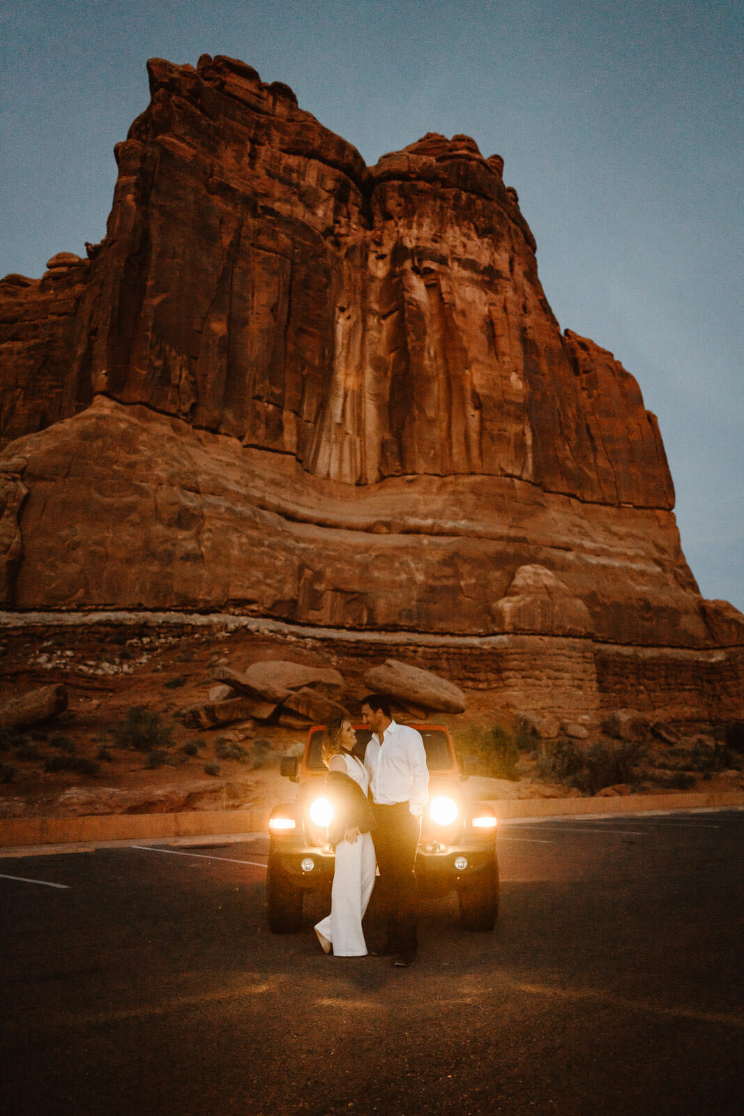 Moab-Jeep-Adventure-Elopement-National-Park.jpg