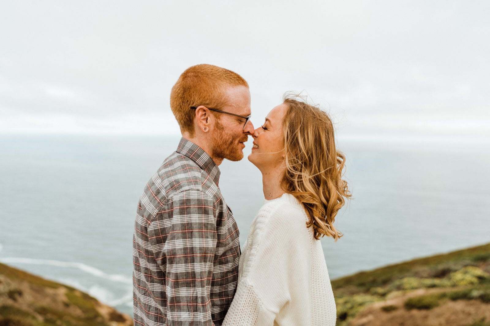 Warm, Cozy, Playful Engagement Photos on the Northern California Coast by Elopement Photographer Kept Record | www.keptrecord.com