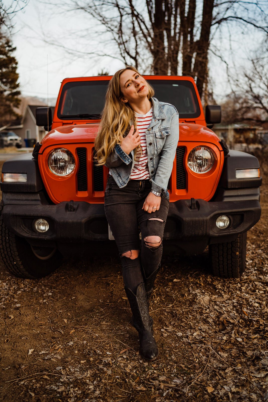 Northern-Utah-Elopement-Photographer-with-Red-Jeep-Wrangler.jpg
