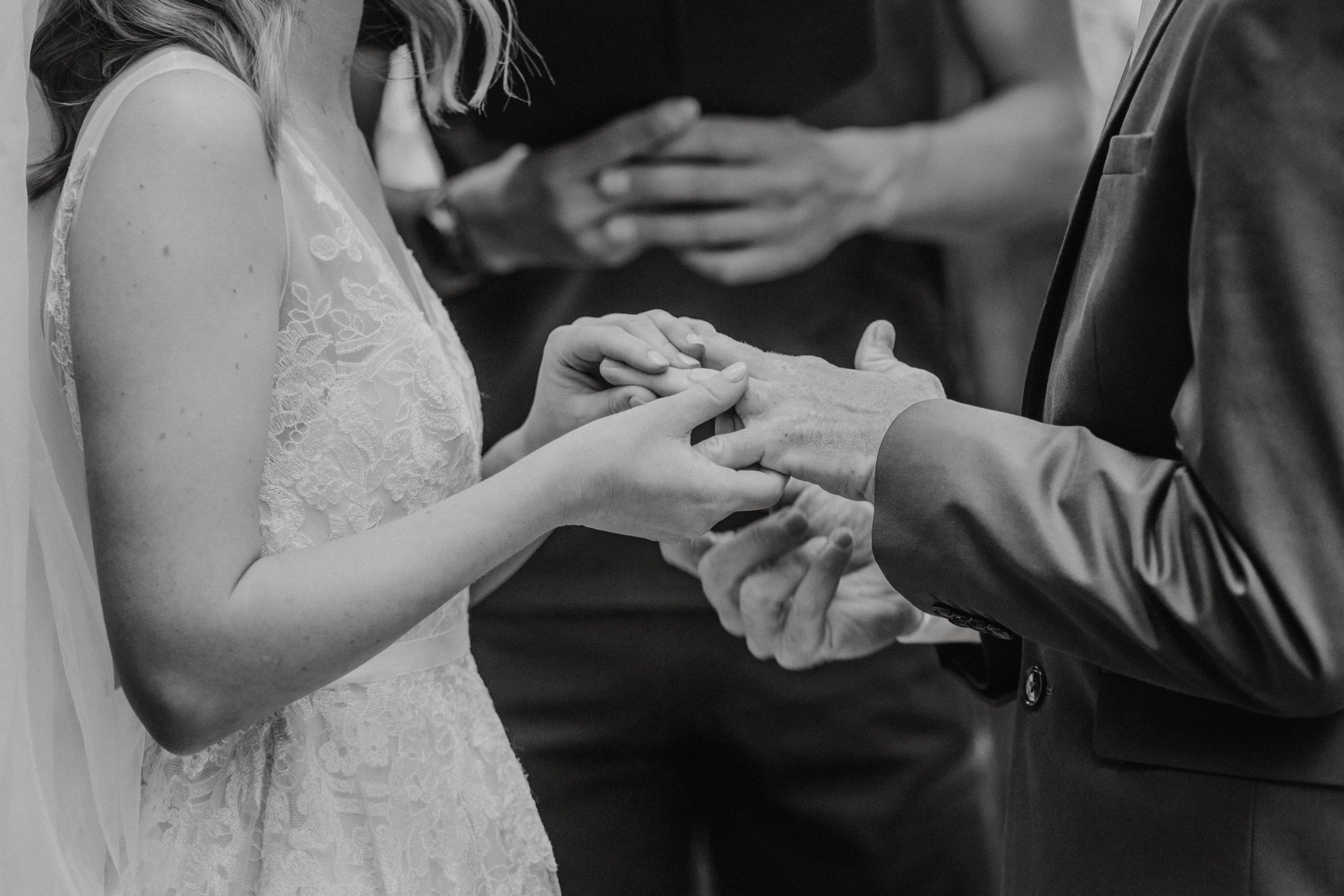 Wedding-in-the-Woods-Elopement-Ceremony-at-Airbnb-Outdoors (2).jpg