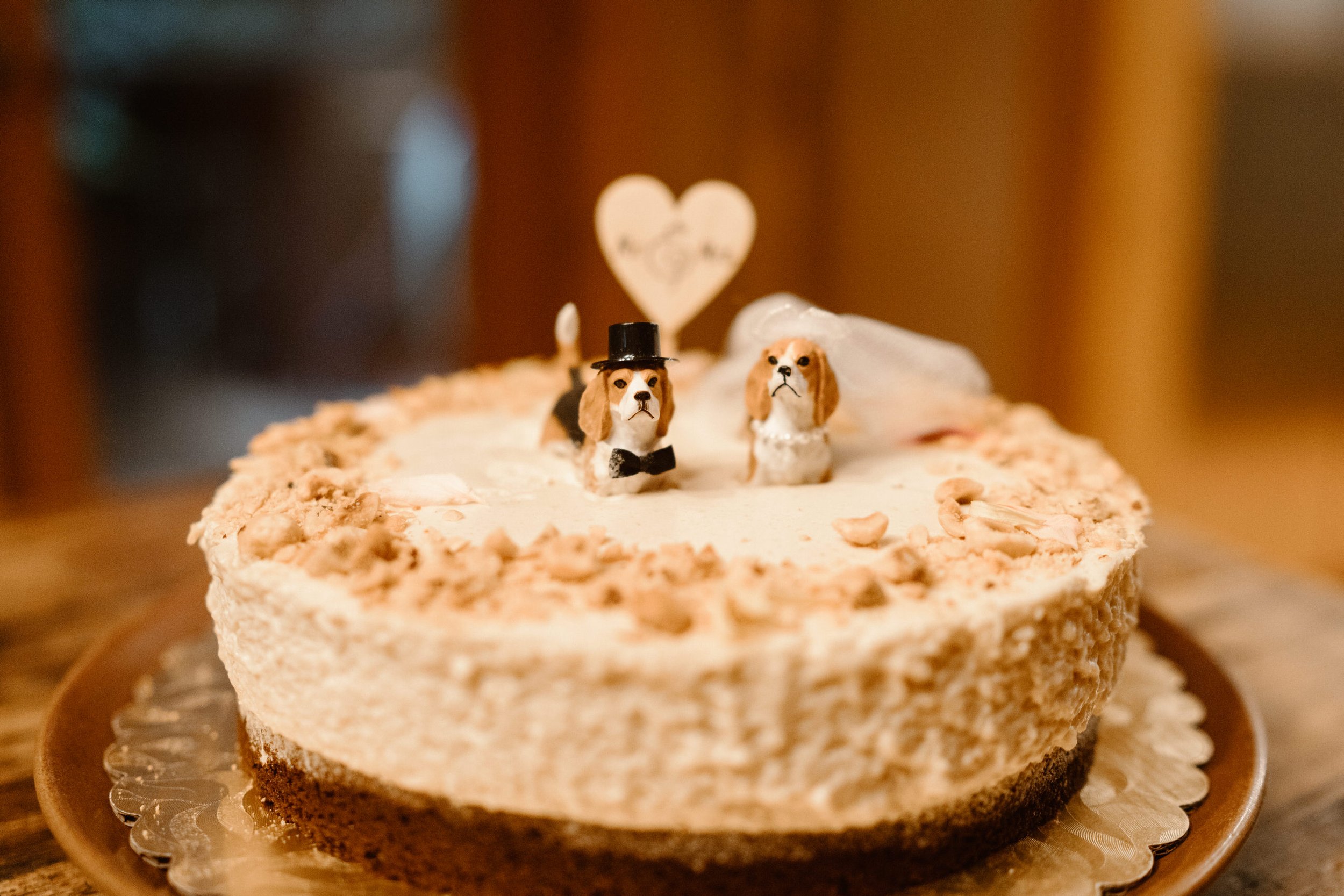 Wedding-in-the-Woods-Simple-Small-Cake-with-Funny-Beagle-Cake-Toppers (1).jpg