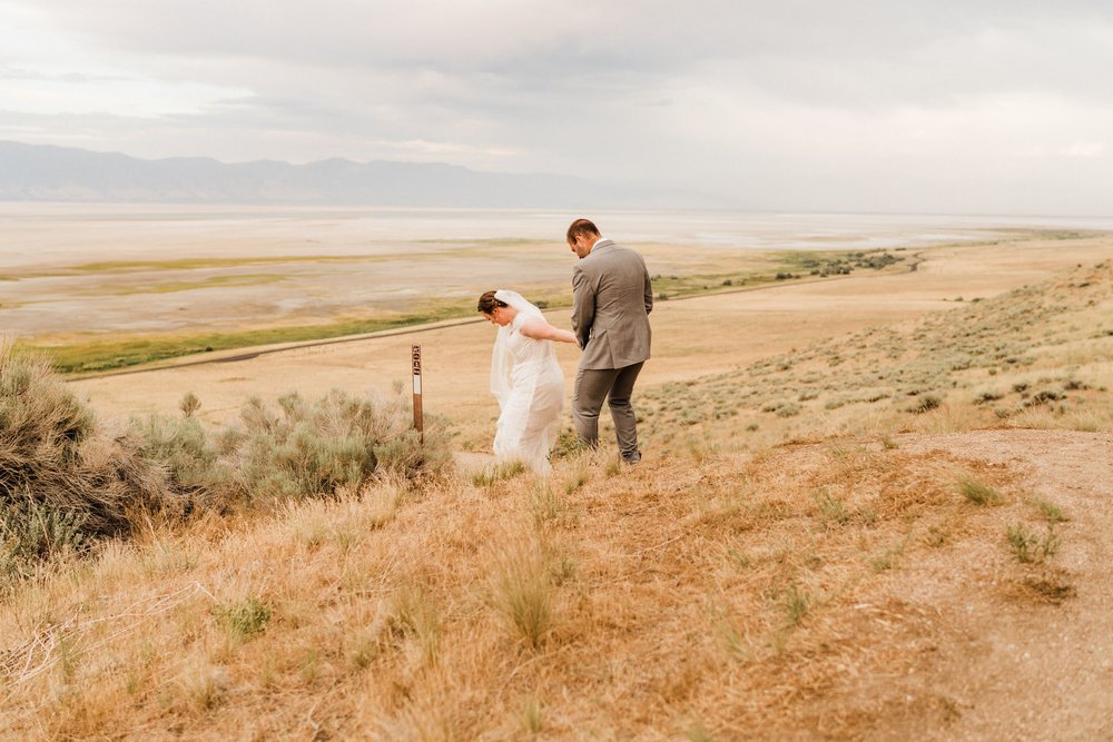 Antelope-Island-Bride-and-Groom-at-Frary-Peak-Trailhead (2).jpg