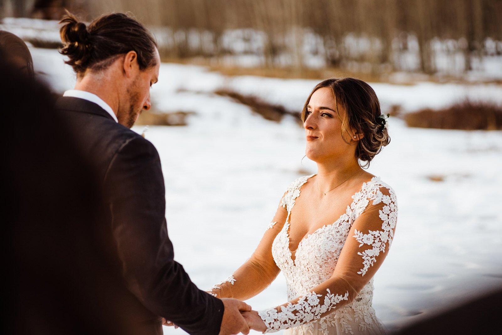 Colorado-Elopement-Snowy-Wedding-Ceremony4.jpg