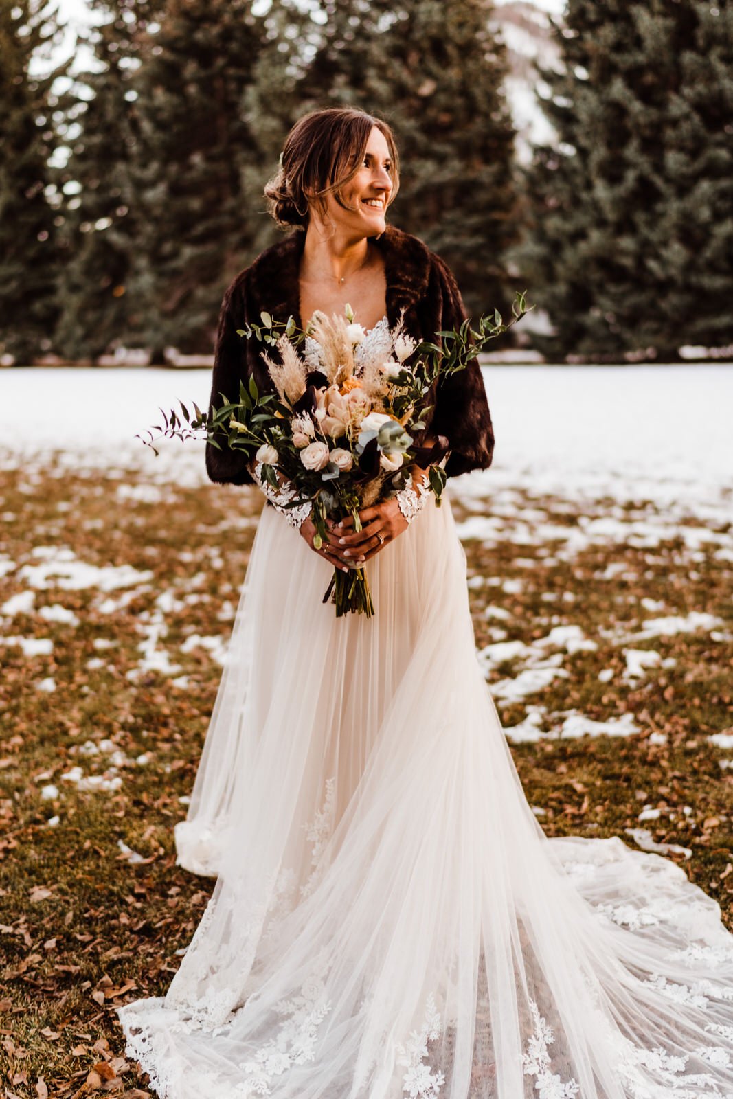 Bride in Grandmother's Vintage Shawl at Aspen Elopement | Colorado Wedding Photographer | keptrecord.com