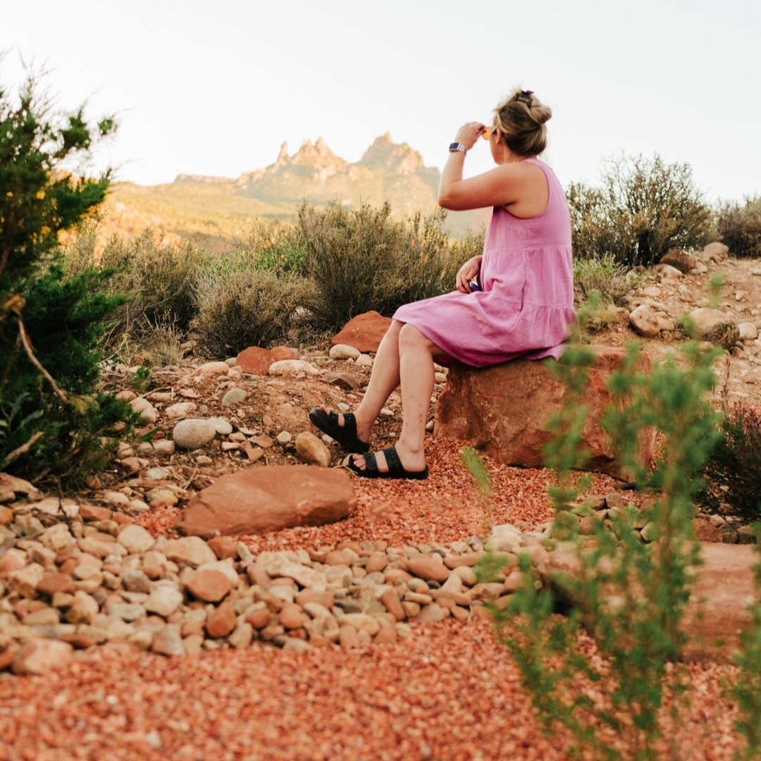 tbh taking self portraits in gorgeous scenery is a) kind of fun and b) harder than you'd think? Like I AM a literal actual professional photographer and it was *such* a task. But I want to remember all the lovely places I've visited and see myself in