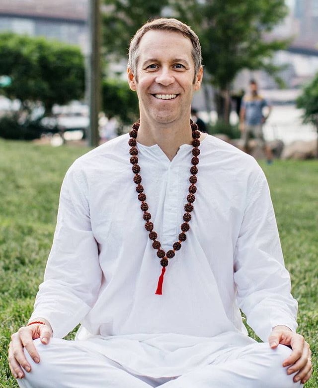 Happy Monday! We're starting off the week with an upcoming workshop announcement! Sign up for our Chakra Cleansing Workshop with @patrickpaulgarlinger on Sat, June 22 from 2:30-4:30pm. Click the link in our bio for more info on our website.

#chakras