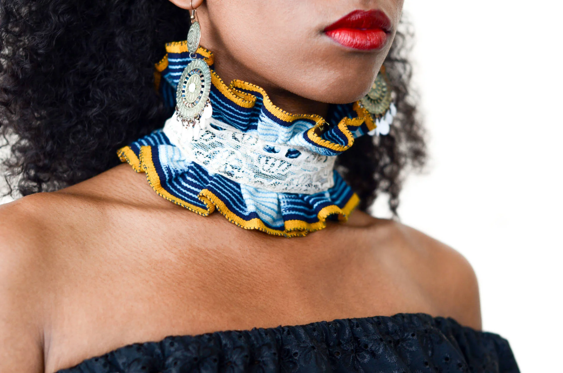 ruffle-choker2