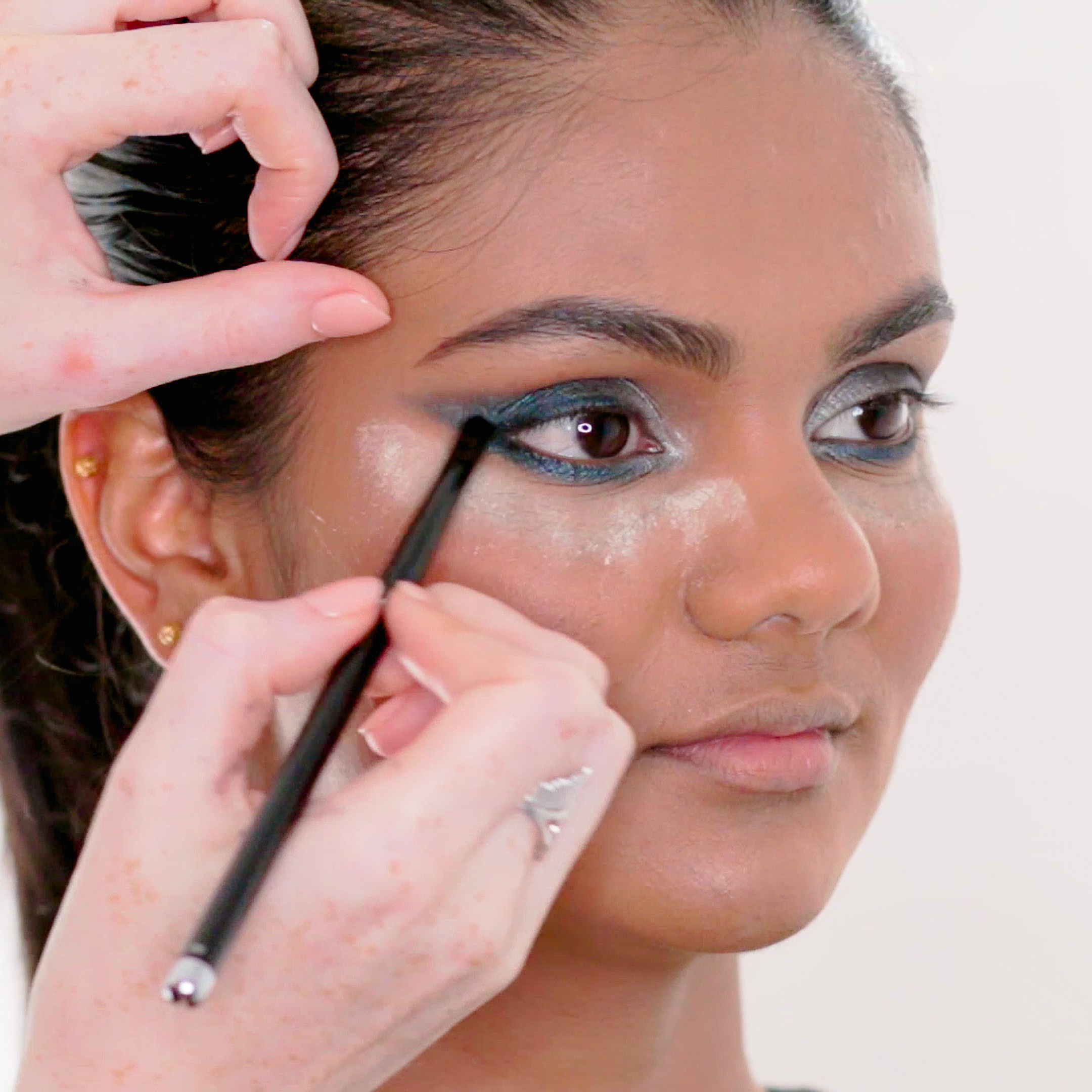 how to learn makeup artist | saubhaya makeup