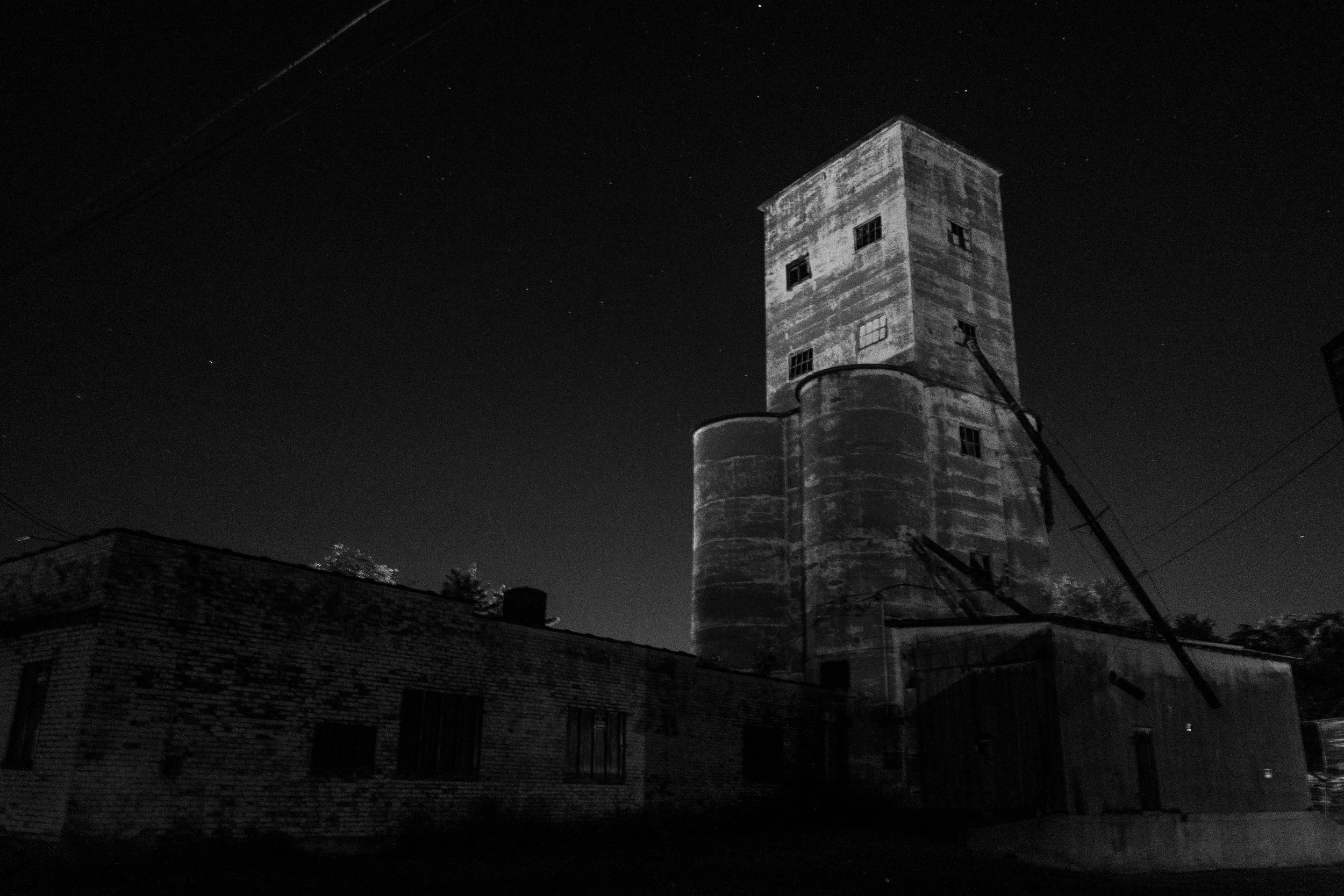 A decommissioned elevator as seen near Missouri Street in Mexico, Missouri, on Thursday, Jun. 20, 2019.