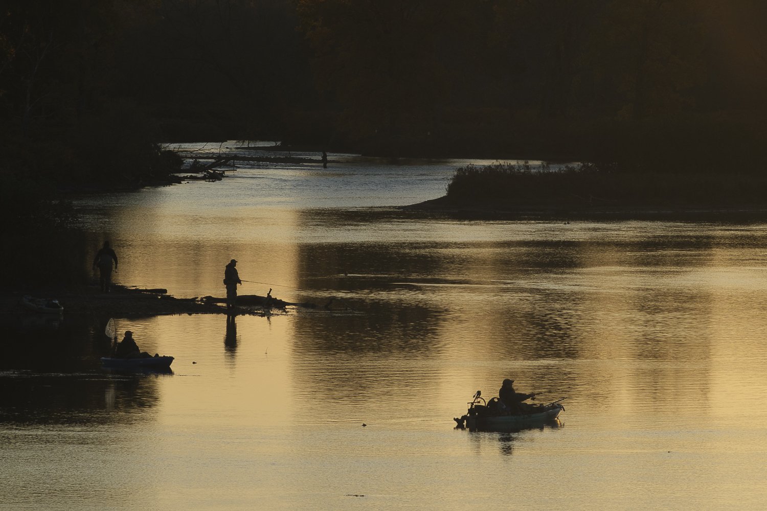  Anglers fish inside of the Barclay owned Douglaston Salmon Run, near the estuary on the Salmon River. The location of this property has the added advantage of getting the first access to the annual salmon run.  
