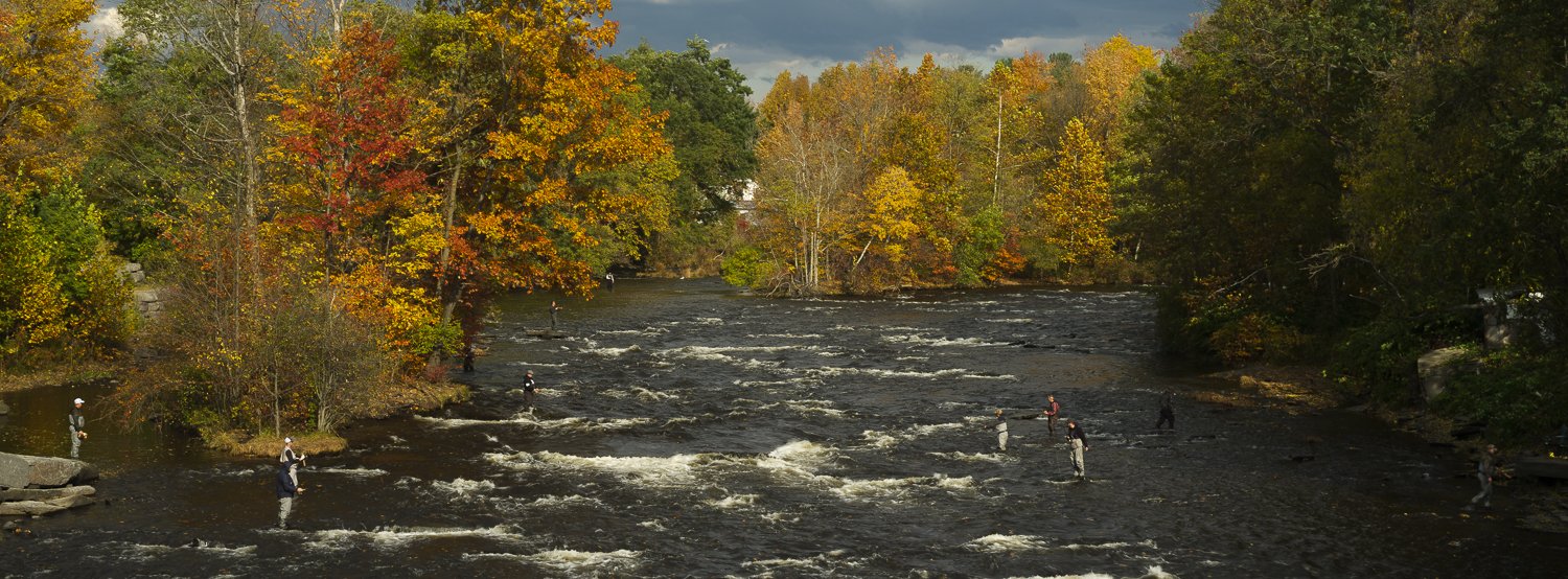  The Iroquois called this river heh-hah-wa-gah, or Where Swim the Sweet Fish. Today it’s known as the Salmon River. The salmon run starts in early September and attracts anglers from all over the world. The downtown Pulaski area is one of the more po