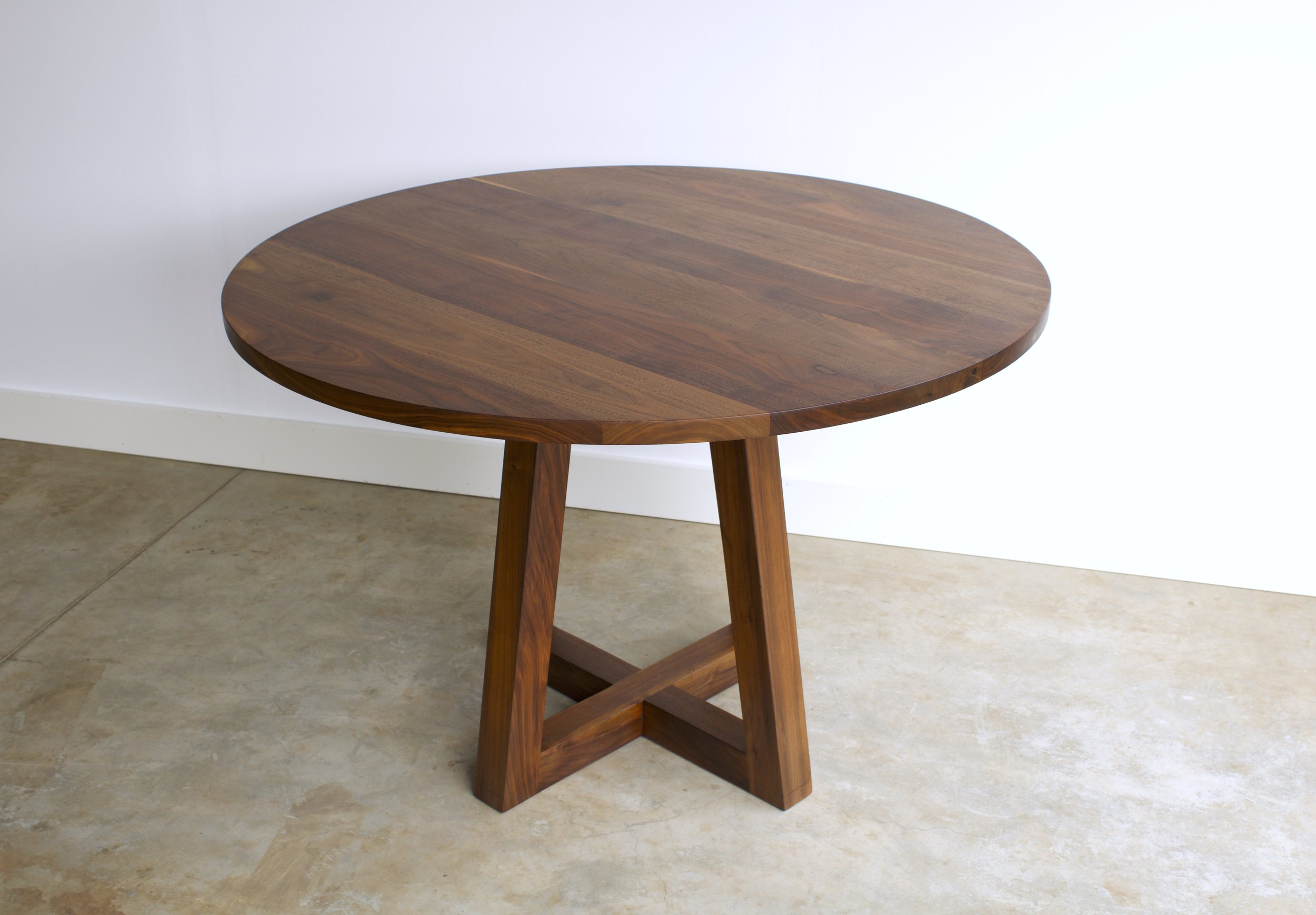 Walnut Dining table 1.jpg