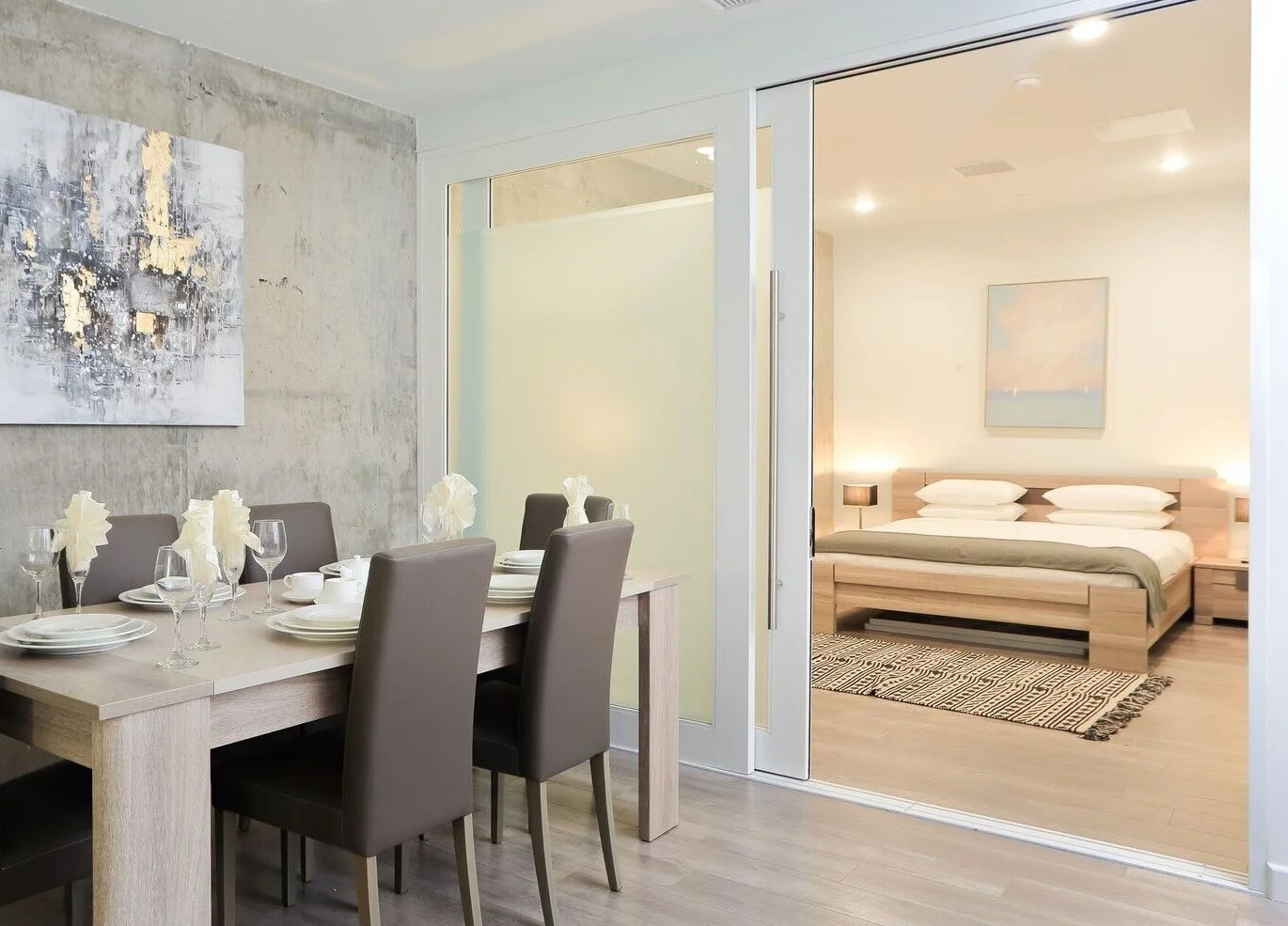 D5_NkTNQ cropped.jpeg