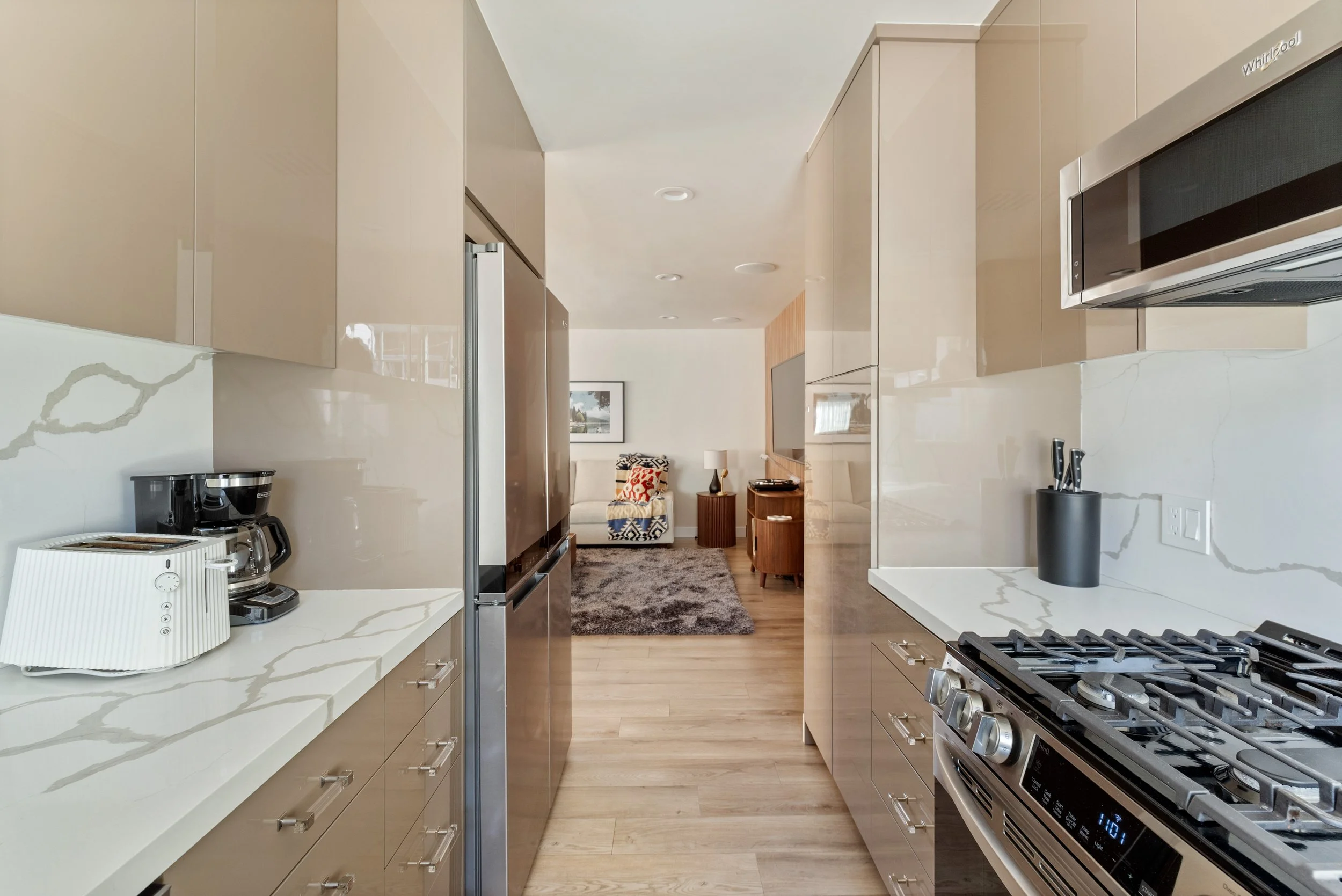 17619 Beckett st-15.jpg