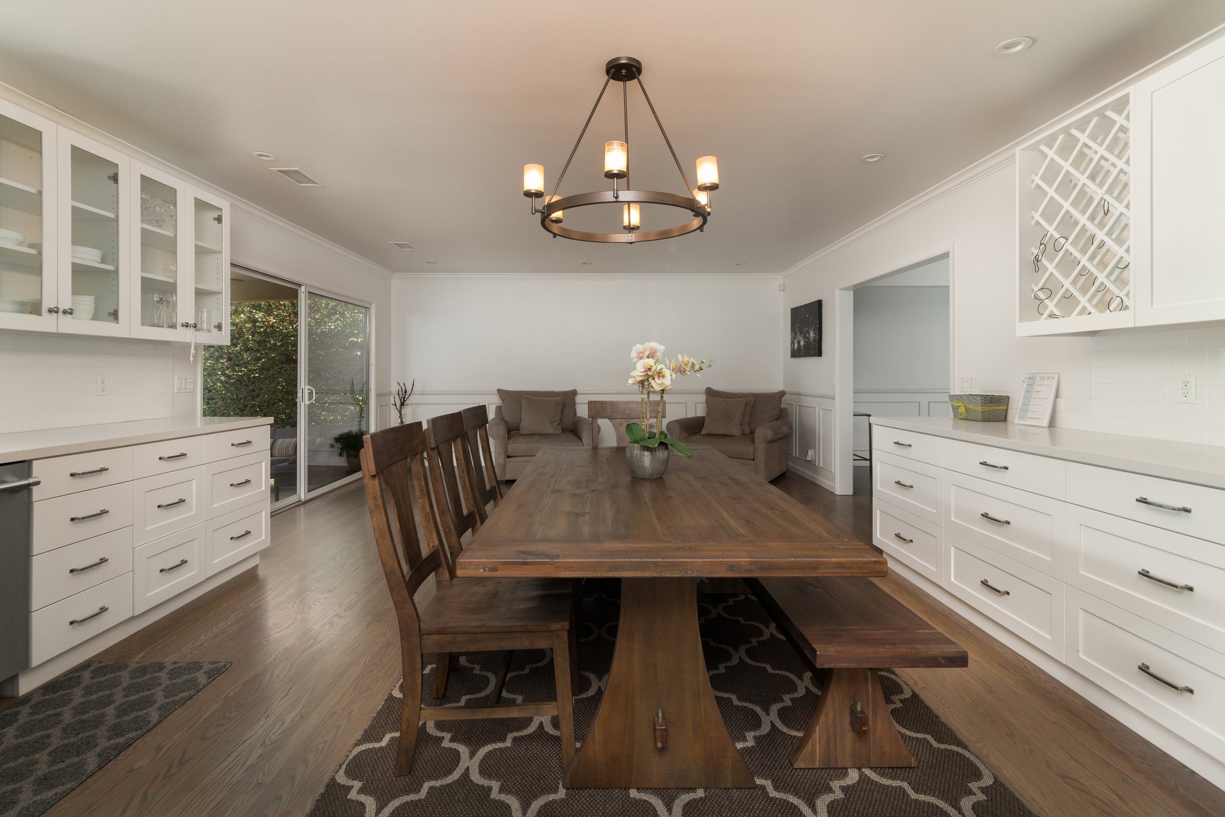 Richland ABNB Dining 2.jpg