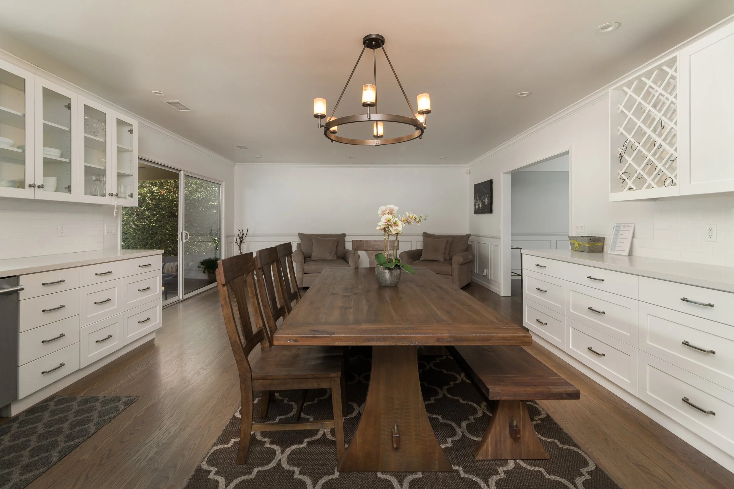 Richland ABNB Dining 2.jpg