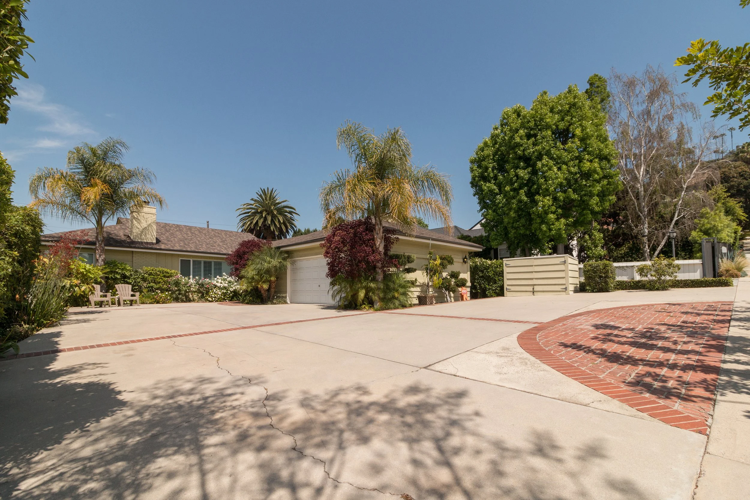 Richland ABNB Front 2.jpg