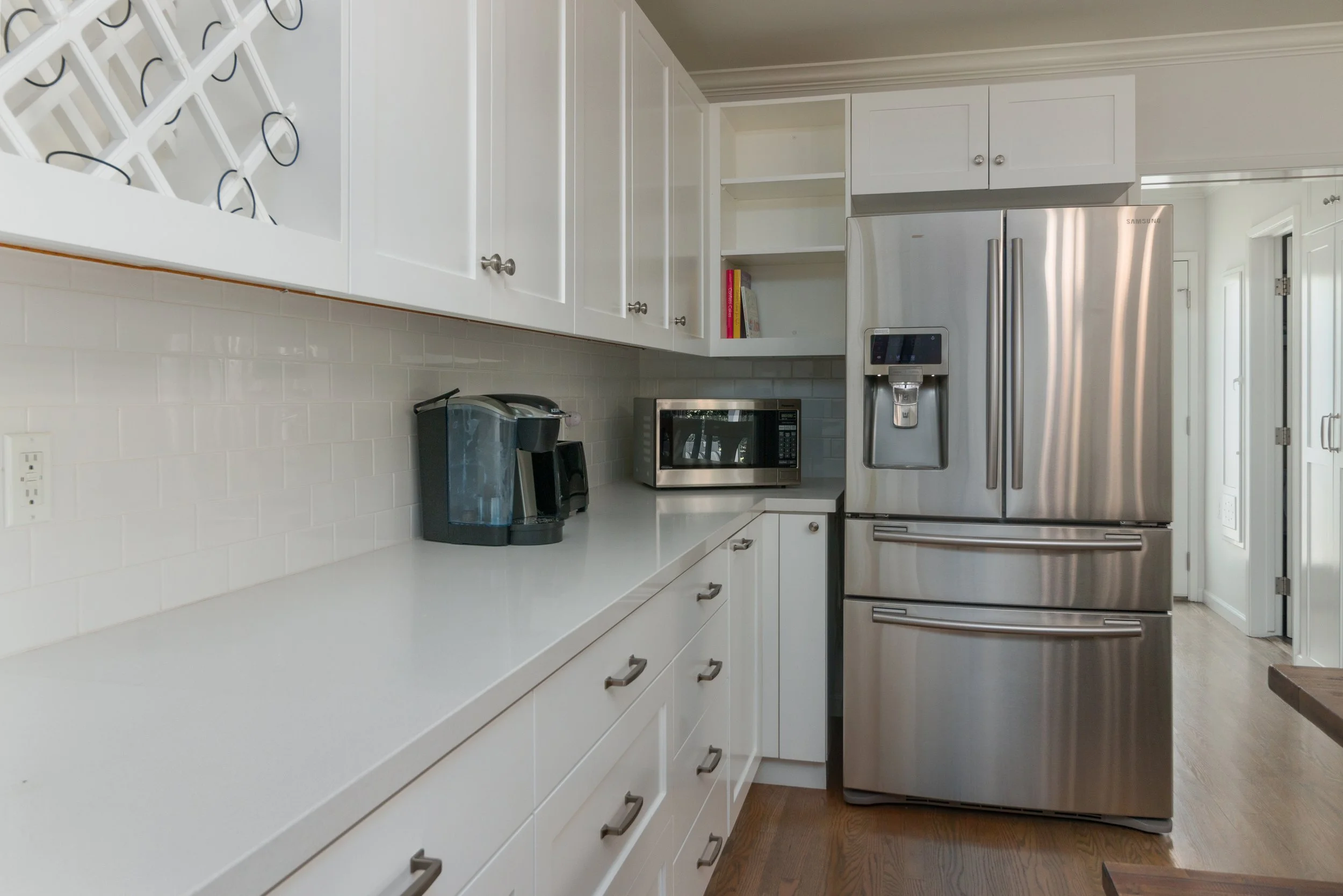 Richland ABNB Kitchen 2.jpg