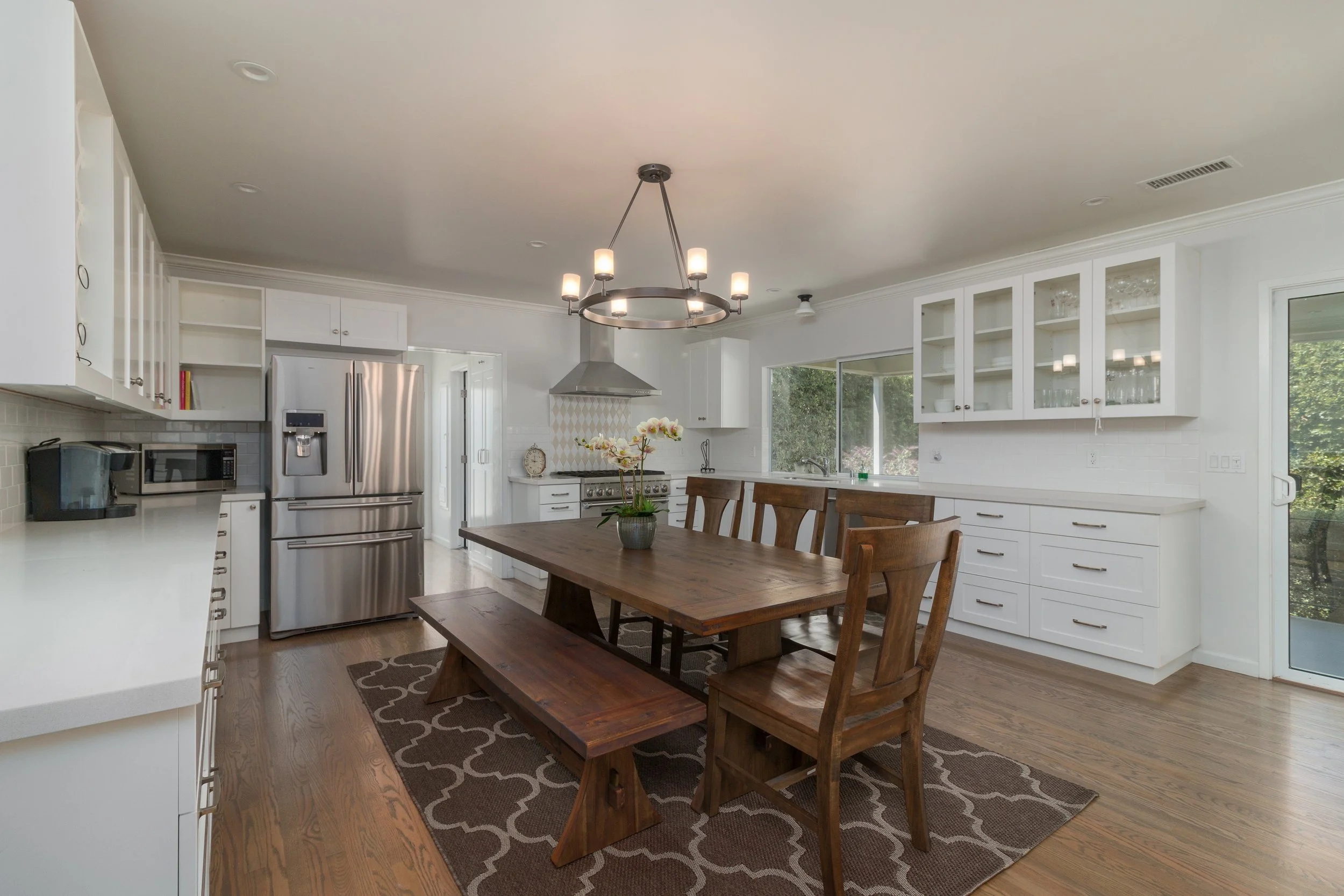 Richland ABNB Dining.jpg