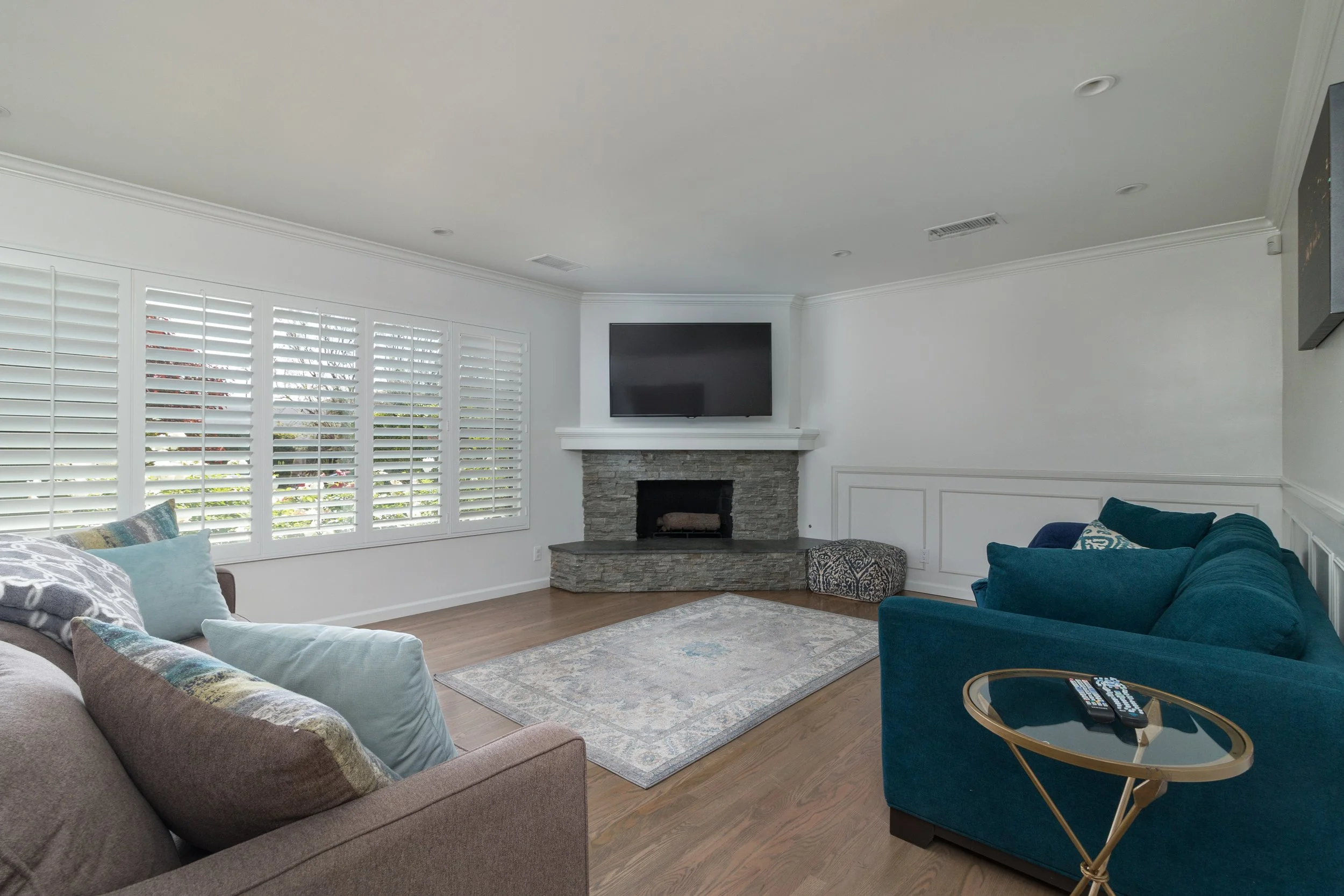 Richland ABNB Living.jpg