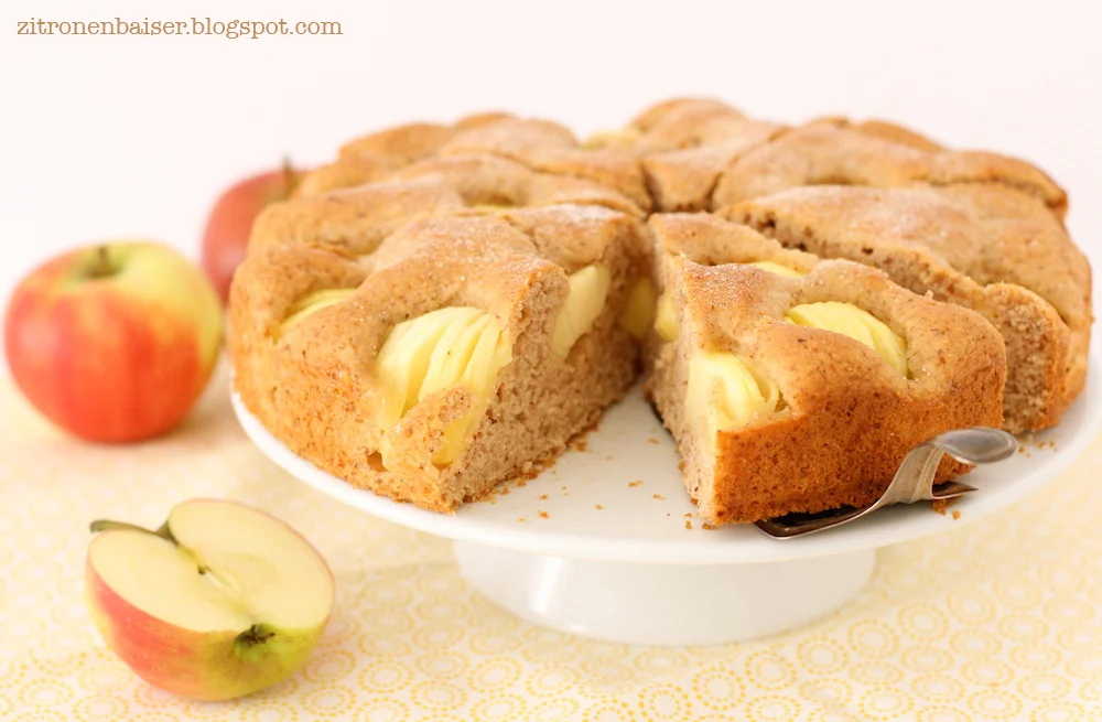Rezept: veganer versunkener Apfelkuchen / THE.WAITRESS. Foodblog