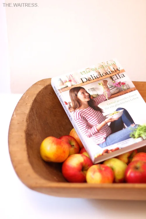 Deliciously Ella Kochbuch Rezension von THE.WAITRESS. Foodblog