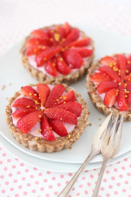 rezept-vegane-erdbeertoertchen-thewaitress-blog.jpg