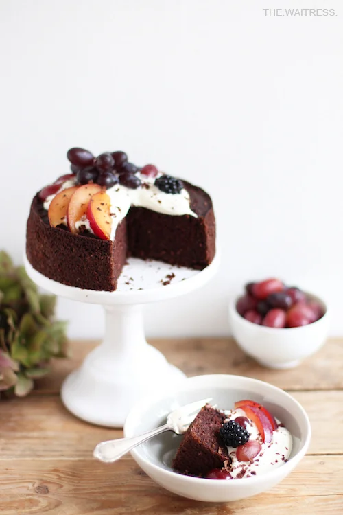 So lecker: Rotweinkuchen mit Mascarponecreme / THE.WAITRESS. Blog