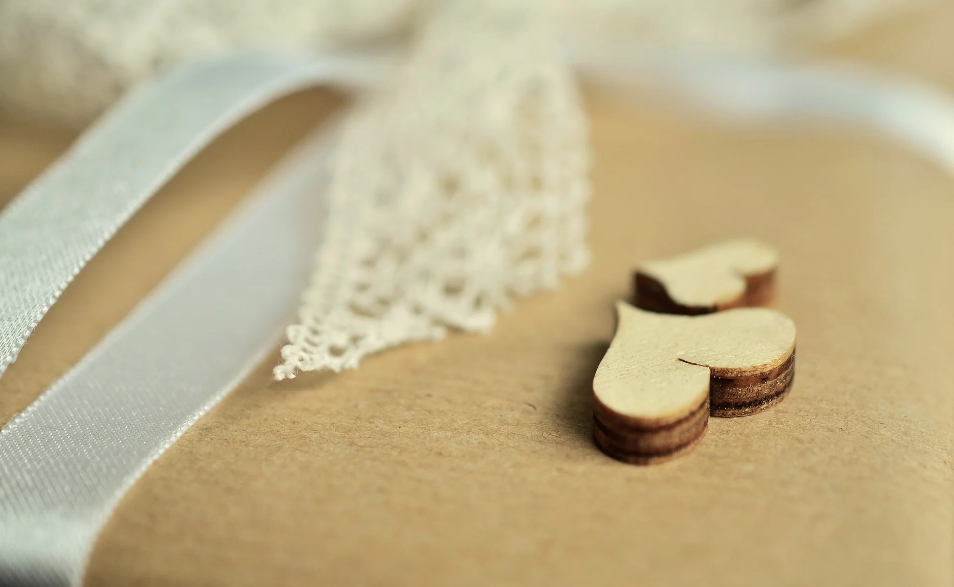gift-1364702_1920.jpg