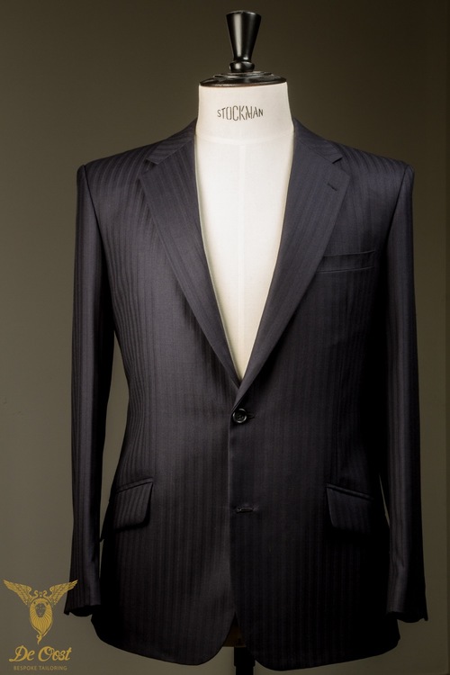 The Navy Suit Explained De Oost Bespoke Tailoring Authentic