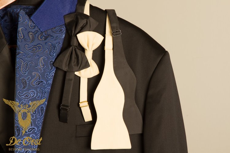 Bespoke+Tailored+Bowtie+Tie+Same+Fabric.jpg