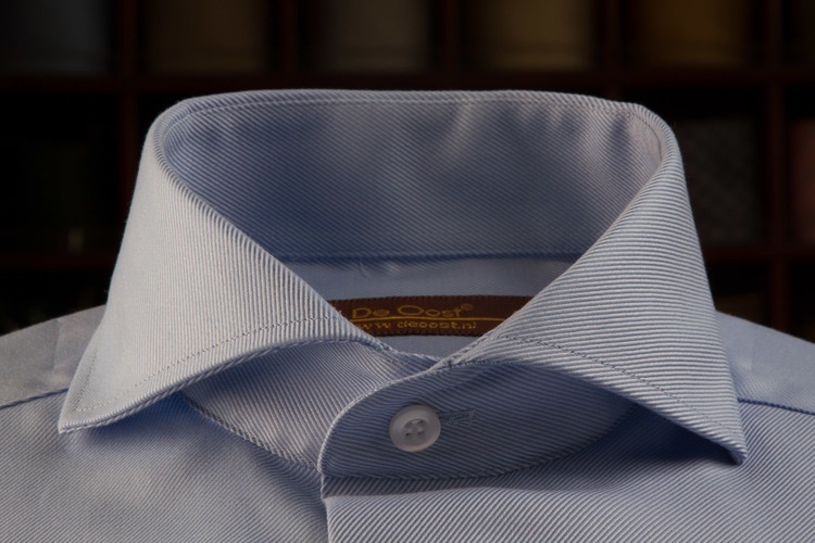 Light Blue Dress Shirt with Cutaway Collar tailored by De Oost