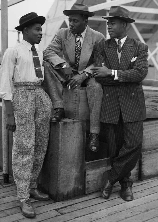 Men’s Bespoke Trousers - Style, Fit, and Fabric