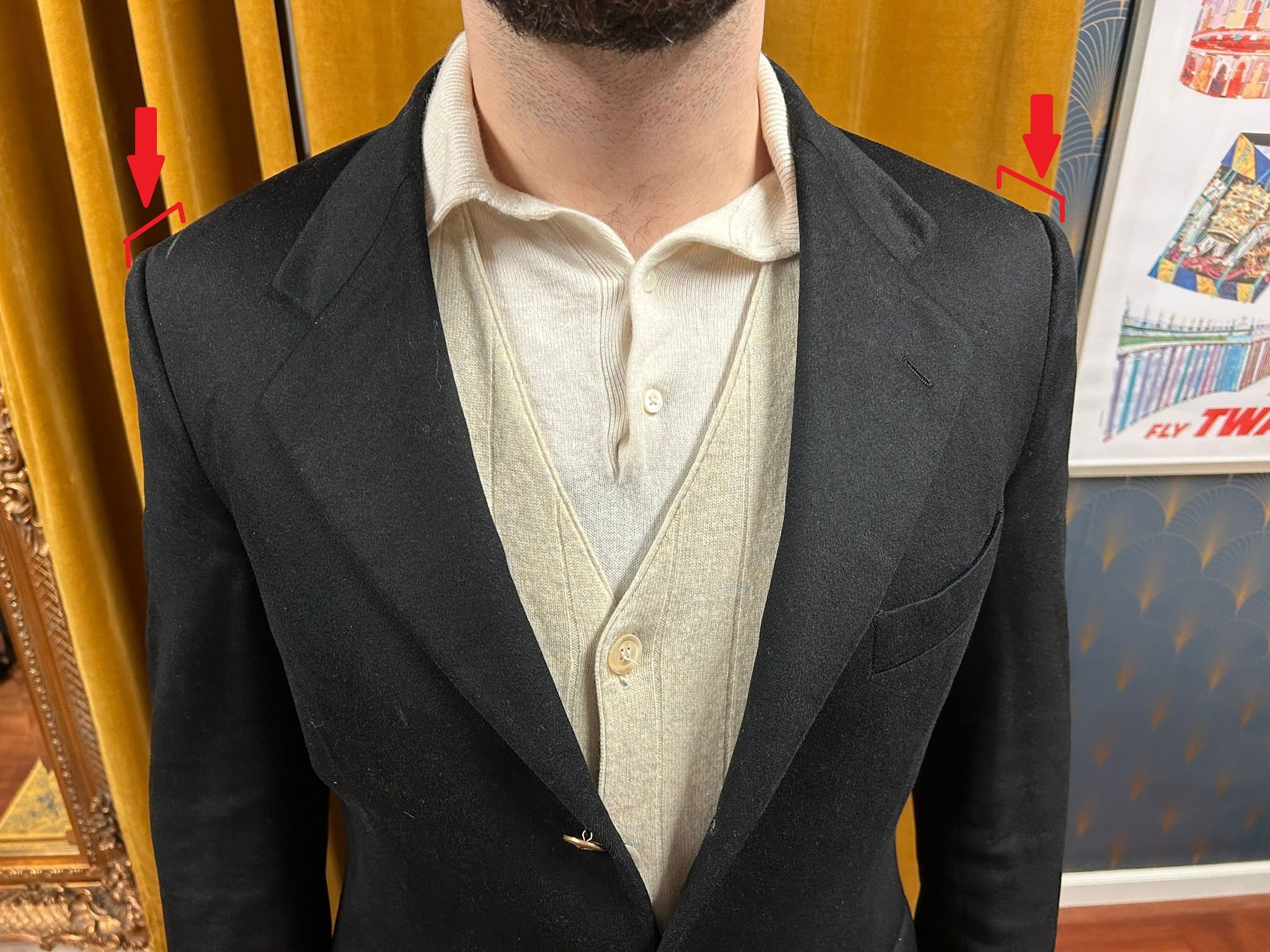 Shoulders (Suit) Jacket that are to broad and oversized before alterations, front view