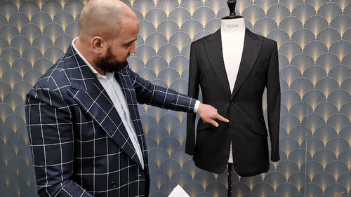 3 roll 2 unlined jacket with a lot of 'Italian' details