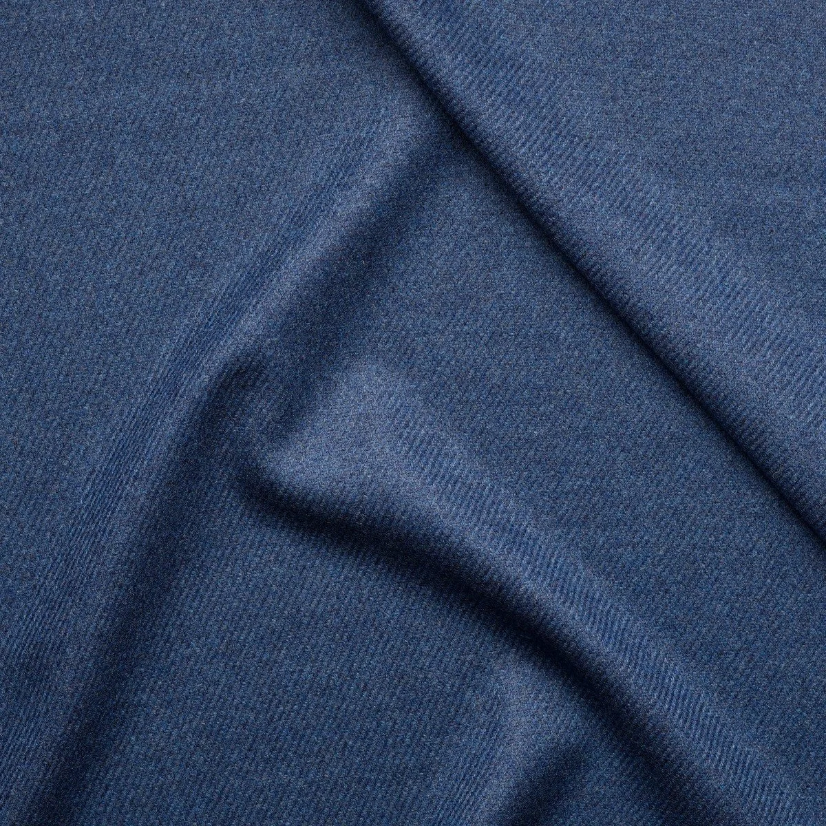 Why Flannel is the Perfect Choice for Suits, Trousers, and Jackets — De ...