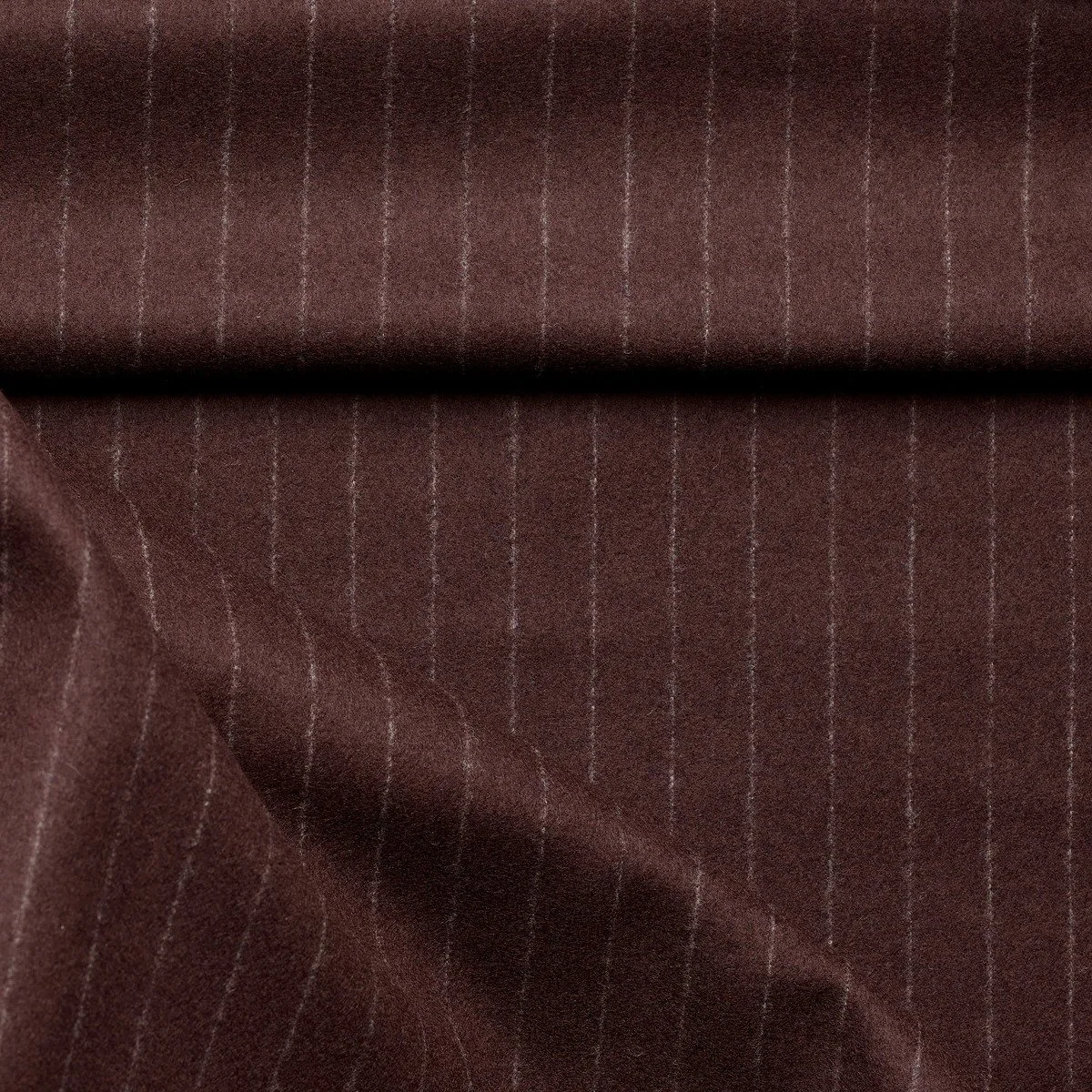 Why Flannel is the Perfect Choice for Suits, Trousers, and Jackets — De ...