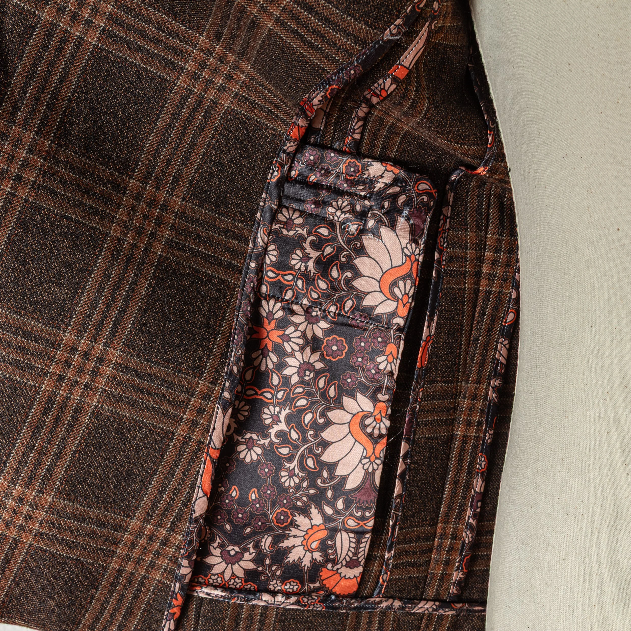 3-piece bespoke tweed suit with pink waistcoat - Holland & Sherry Moorland Tweed-21.jpg